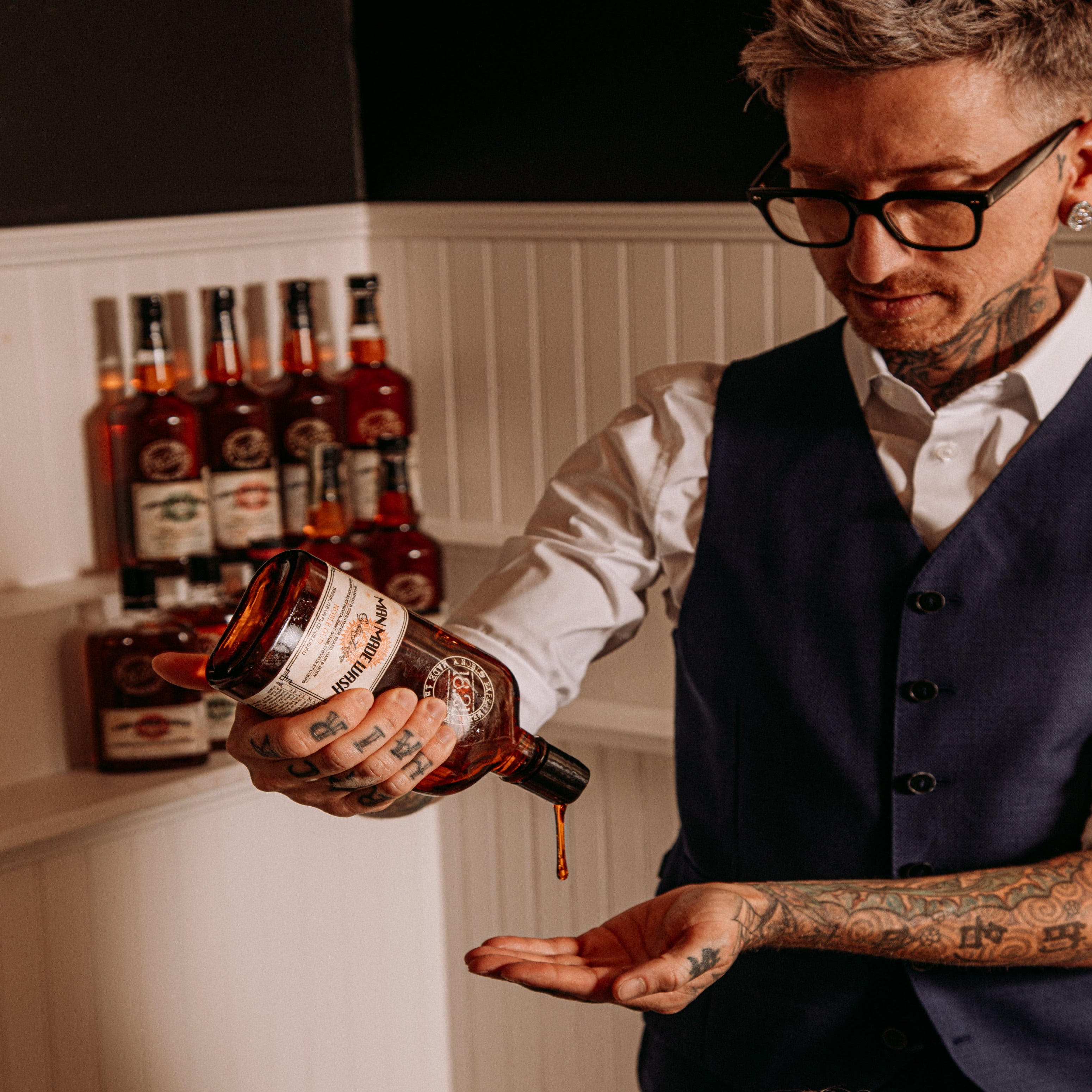 18.21 Man Made Wash Noble Oud 18oz product